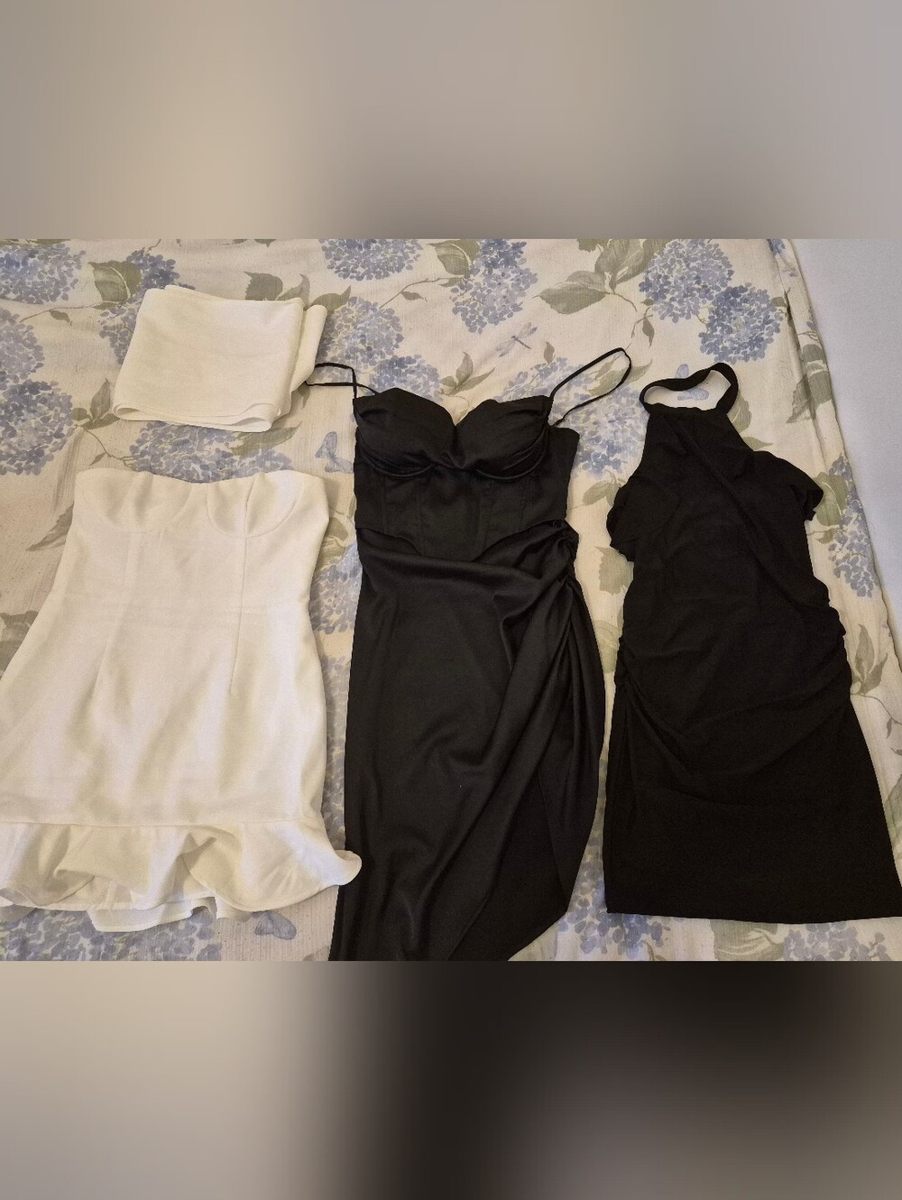 Women's XS Dress Bundle – Oh Polly, PrettyLittleThing & More –